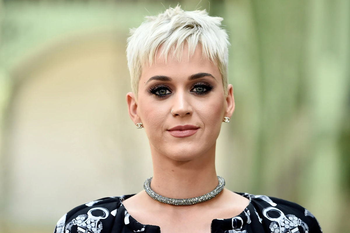 Katy Perry rubia