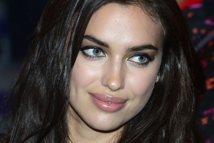irina shayk follando