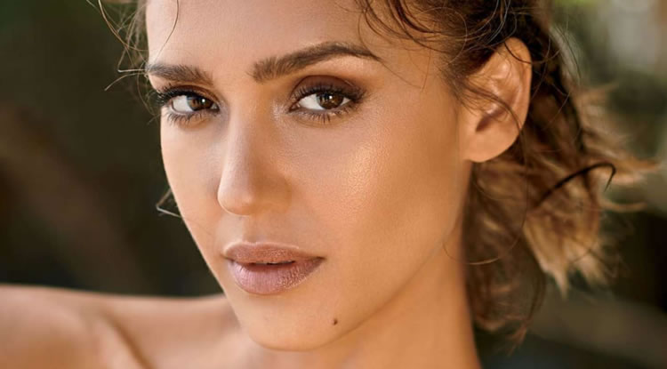 jessica alba en bolas